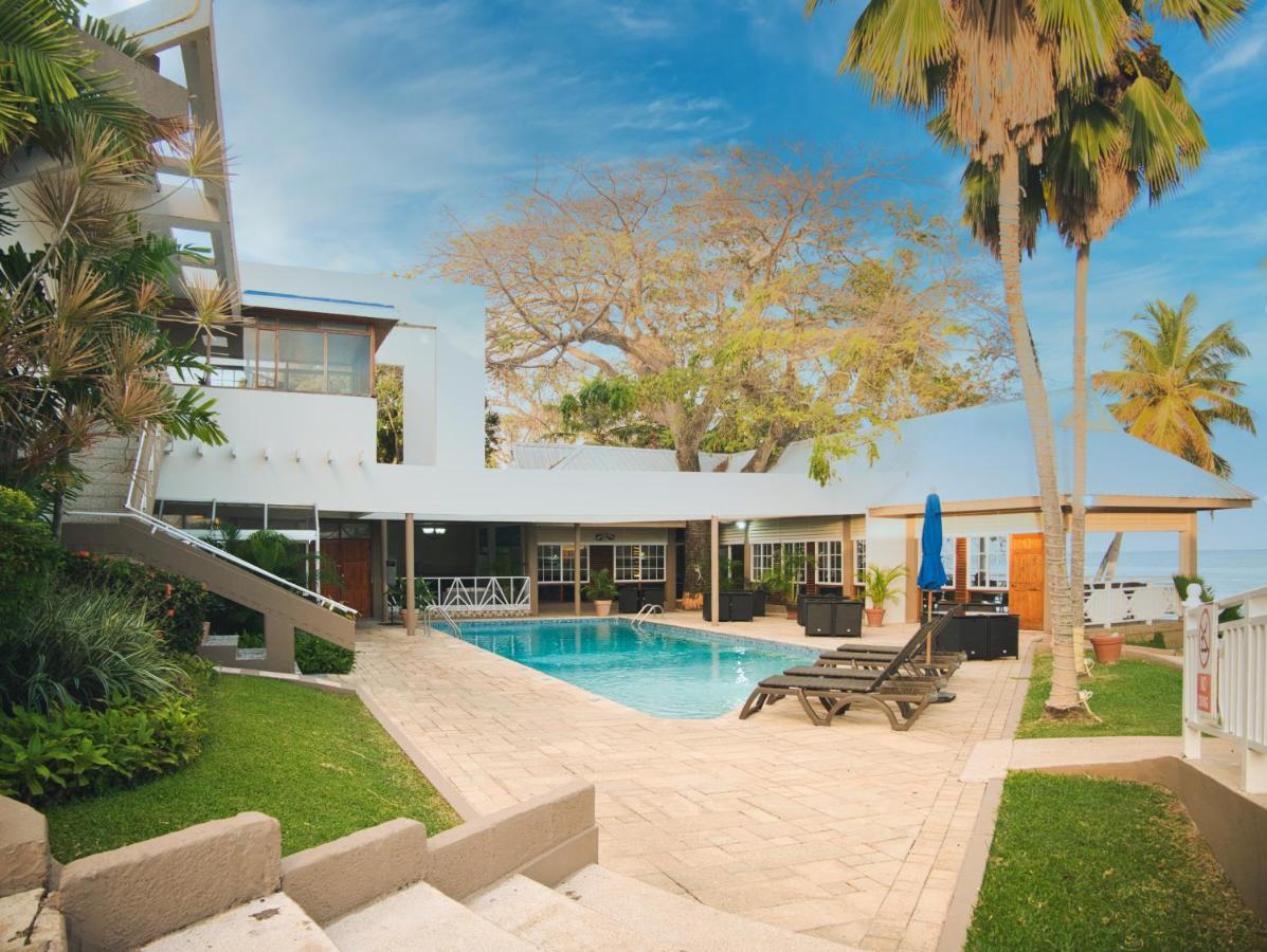 Tropikist Beach Hotel And Resort Crown Point Εξωτερικό φωτογραφία