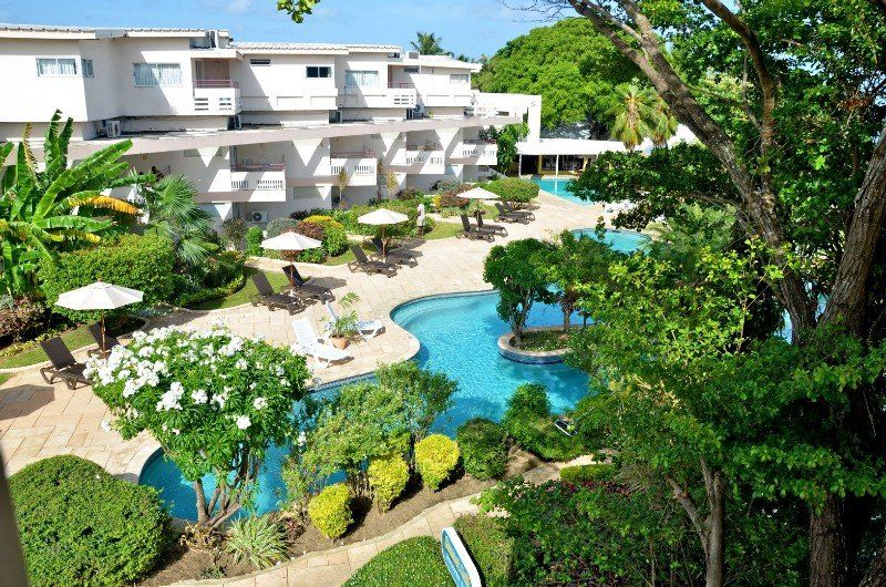 Tropikist Beach Hotel And Resort Crown Point Εξωτερικό φωτογραφία